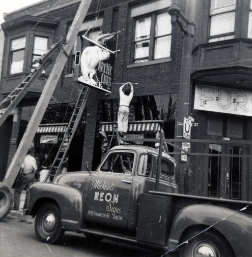 Michael's Neon Signs Historical Photo